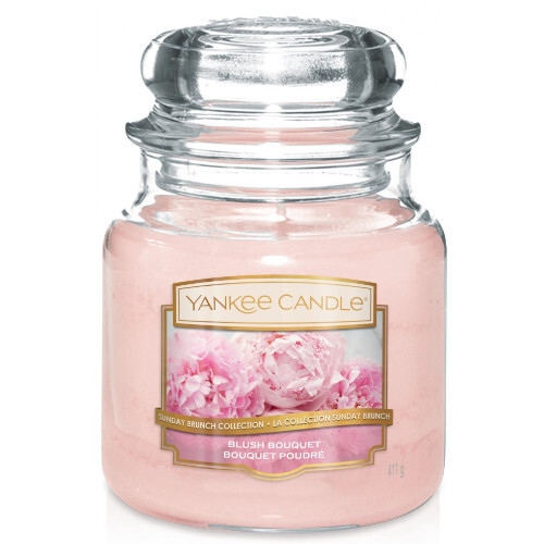 Yankee Candle Aromatická sviečka Classic strednej Blush Bouquet 411 g